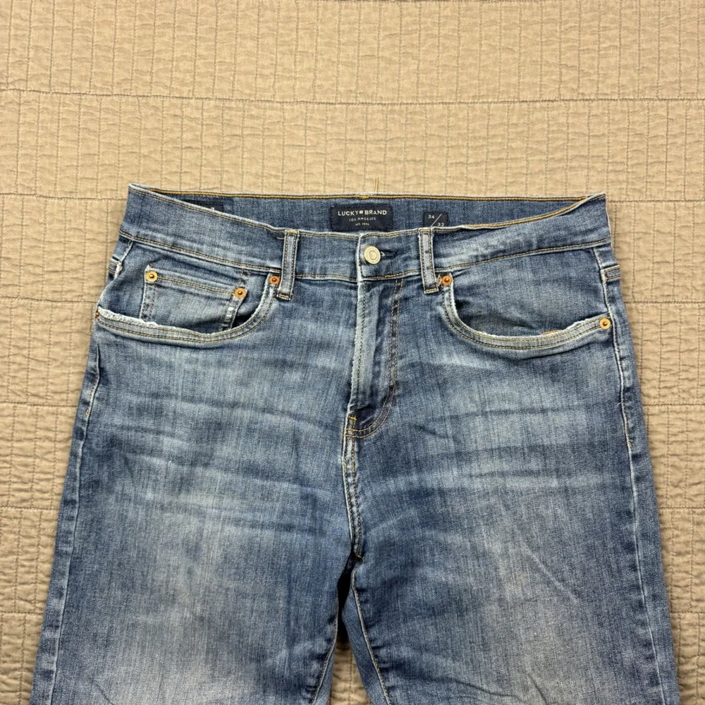 Lucky Brand 221 Straight Leg Jeans Mens 34x32 (33x30) Blue Denim Medium Wash